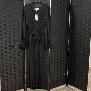 Meghan LA Black Long Sleeve Maxi Dress